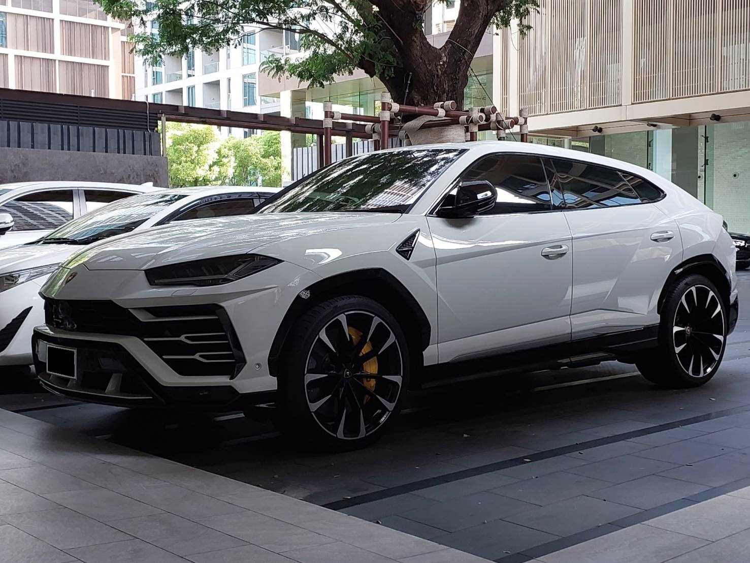 Spotted Near Lang Suan – Lamborghini Urus