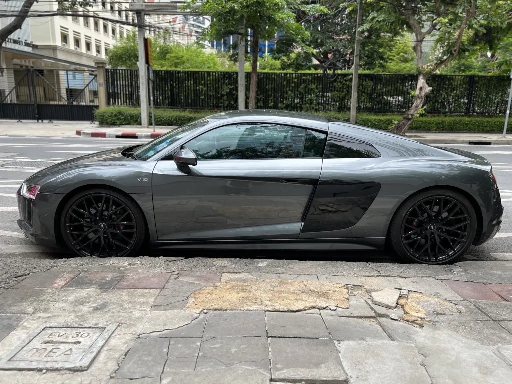 Spotted – Audi R8 v10 on Langsuan