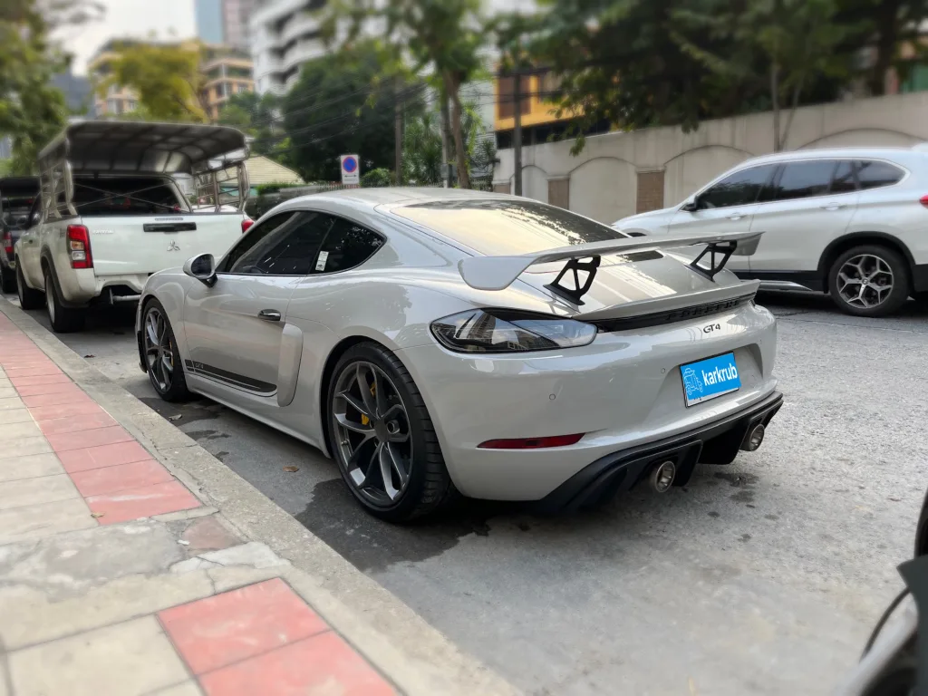 Spotted – 2023 Porsche 718 Cayman Gt4