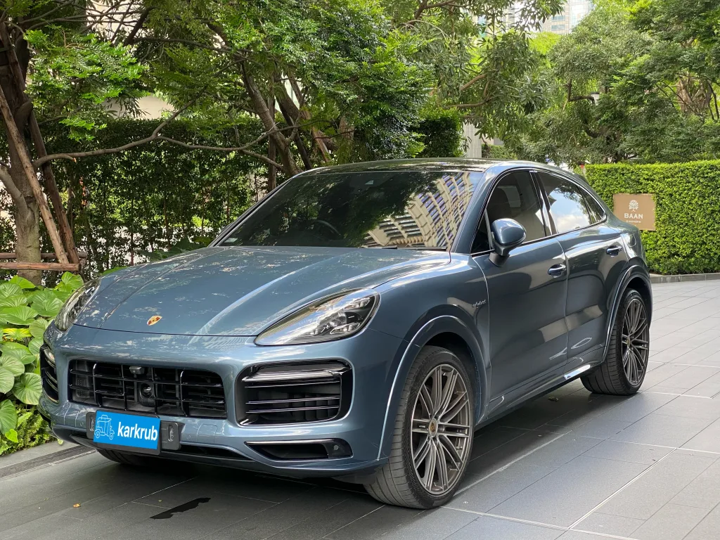 Spotted –  Porsche Cayenne 2023 in Chitlom, Bangkok