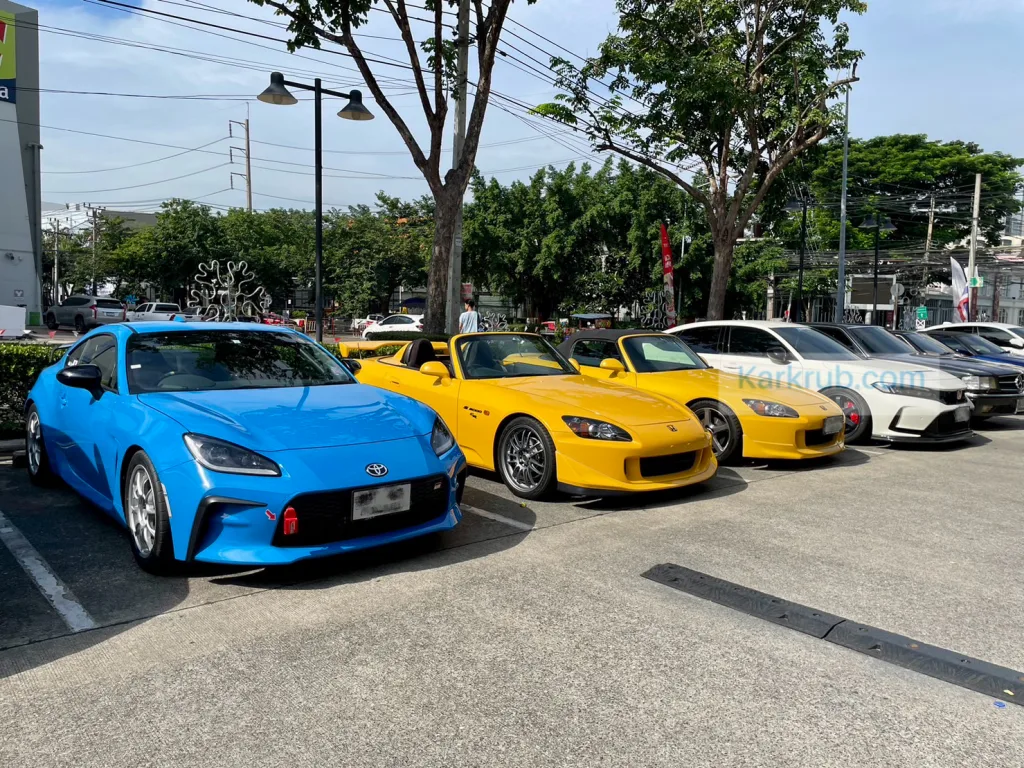 Revving Up in Bangkok – The Thriving Culture of Car Meetups